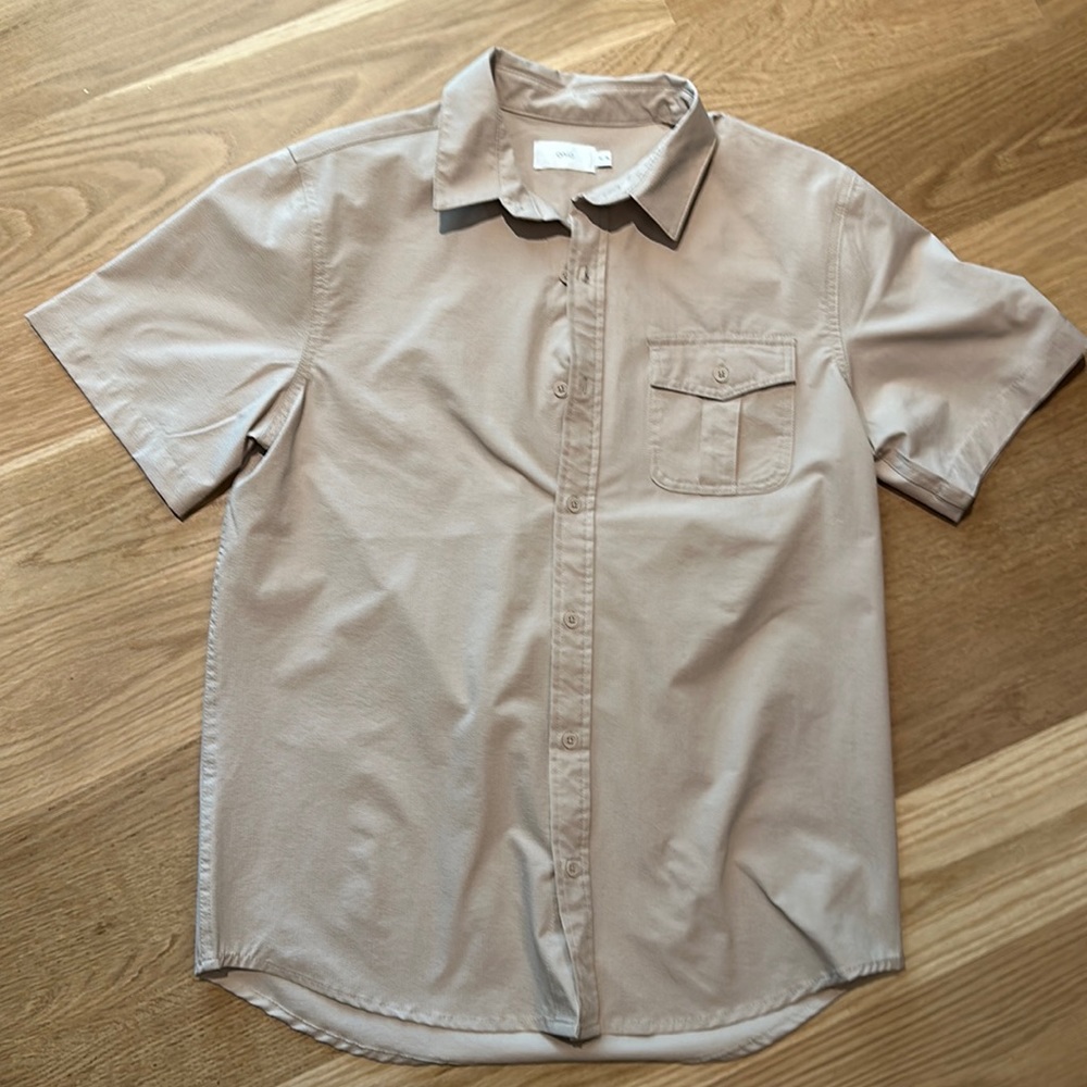Onia Men’s Short-sleeve button down with pocket, khaki color (size M)
